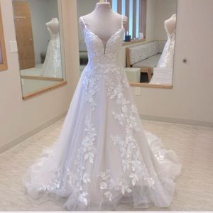 The Elegant Occasions Adriana Ivory Wedding Dress